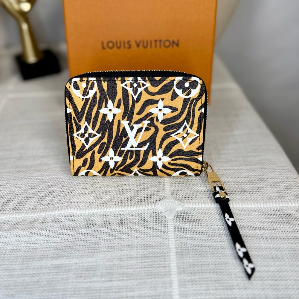 NEW! Louis Vuitton Monogram Giant Jungle Zippy Coin Purse Wallet - Picture 8 of 16